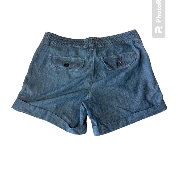 Old Navy Chambray Drawstring Button Front Shorts size 6 - Picture 2 of 4
